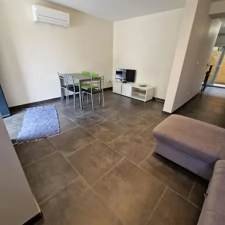 Apartment Cocoon Of Secure Parking Included